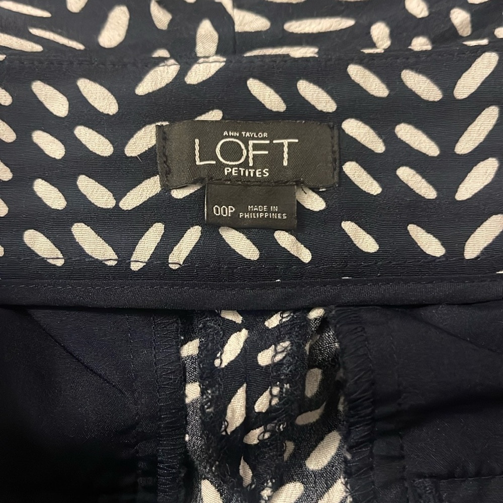 Ann Taylor Loft Petites Navy White Women’s Capris 100% Rayon Size 00P Side Zip
